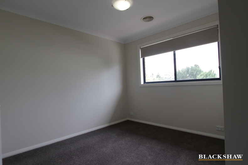 3/19 Donald Road Queanbeyan