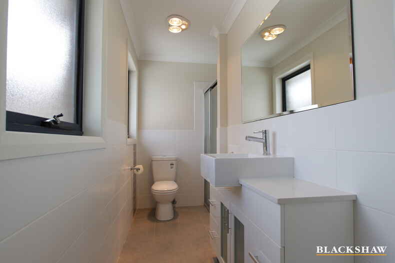 3/19 Donald Road Queanbeyan