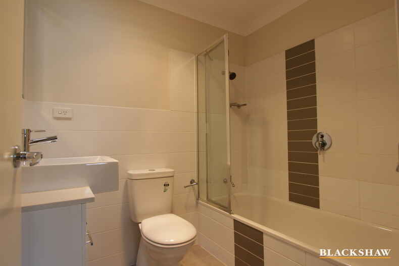 3/19 Donald Road Queanbeyan
