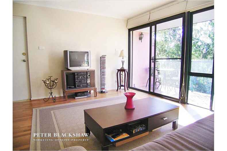 10/10 Ovens Street Griffith 10/10 Ovens Street Griffith