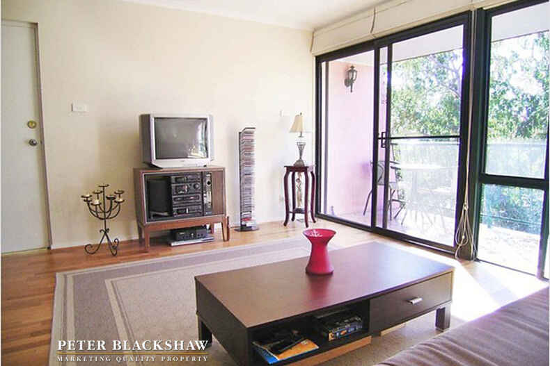 10/10 Ovens Street Griffith