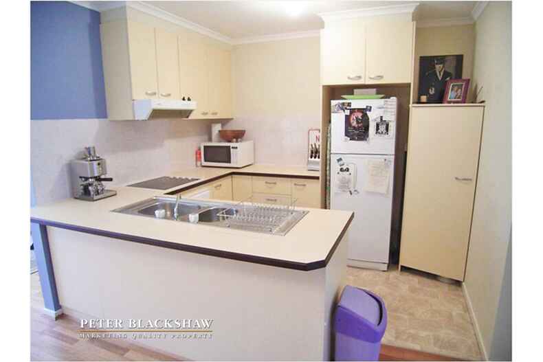 10/10 Ovens Street Griffith 10/10 Ovens Street Griffith