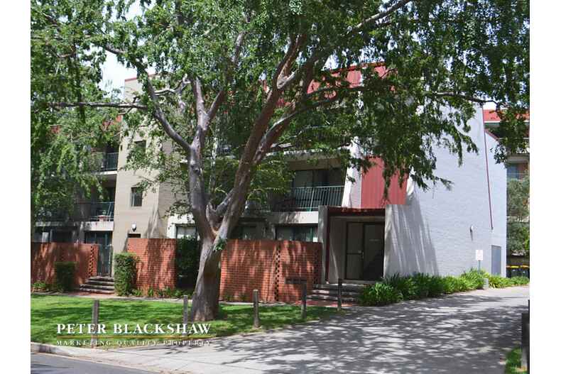 10/10 Ovens Street Griffith 10/10 Ovens Street Griffith