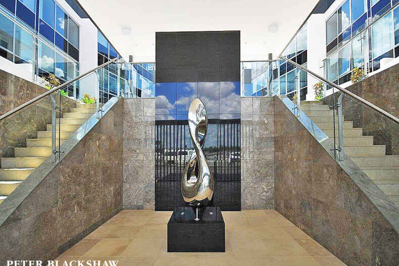 83/11 Trevillian Quay Kingston