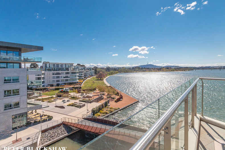 83/11 Trevillian Quay Kingston