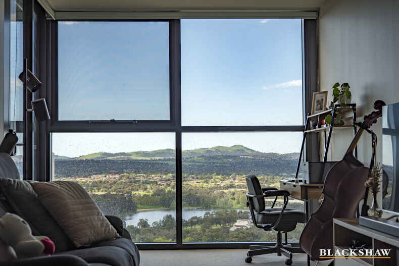 2605/120 Eastern Valley Way Belconnen