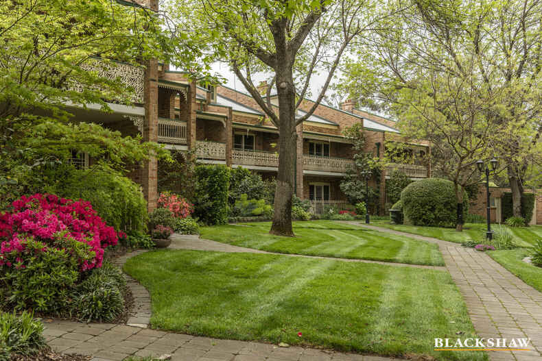 2/3 Allambee Street Reid