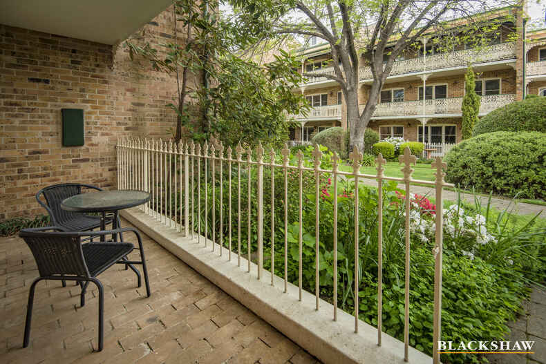 2/3 Allambee Street Reid
