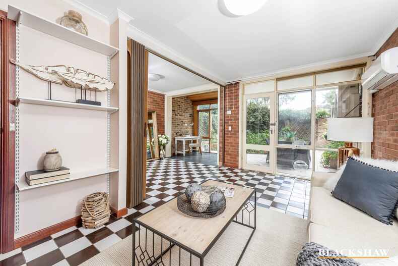 2/3 Allambee Street Reid