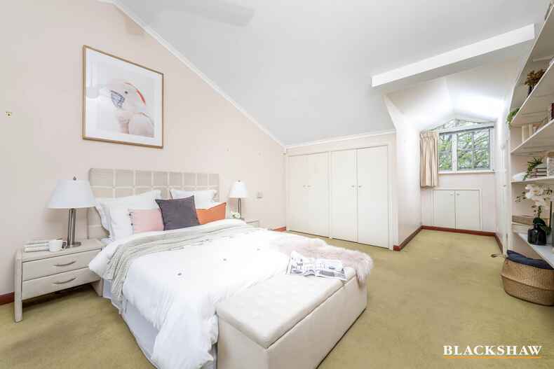 2/3 Allambee Street Reid