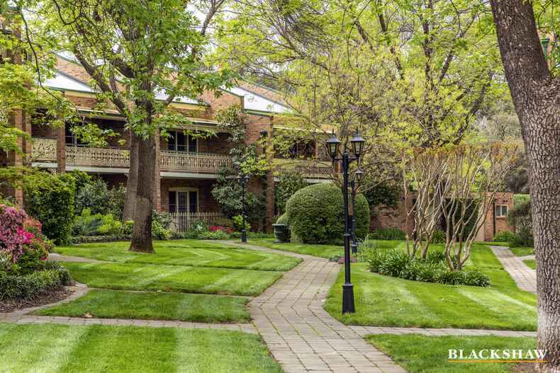 2/3 Allambee Street Reid