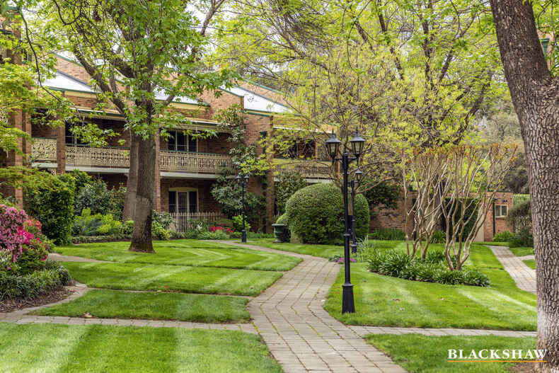 2/3 Allambee Street Reid