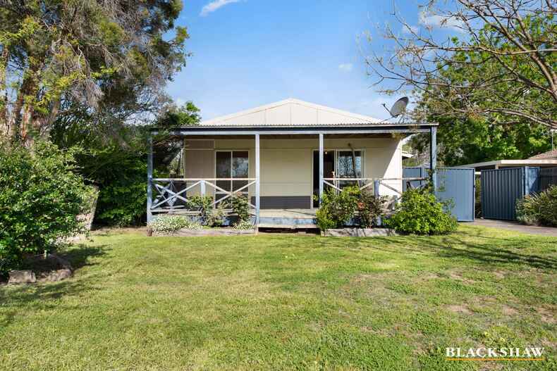 11 Tungun Street Narrabundah