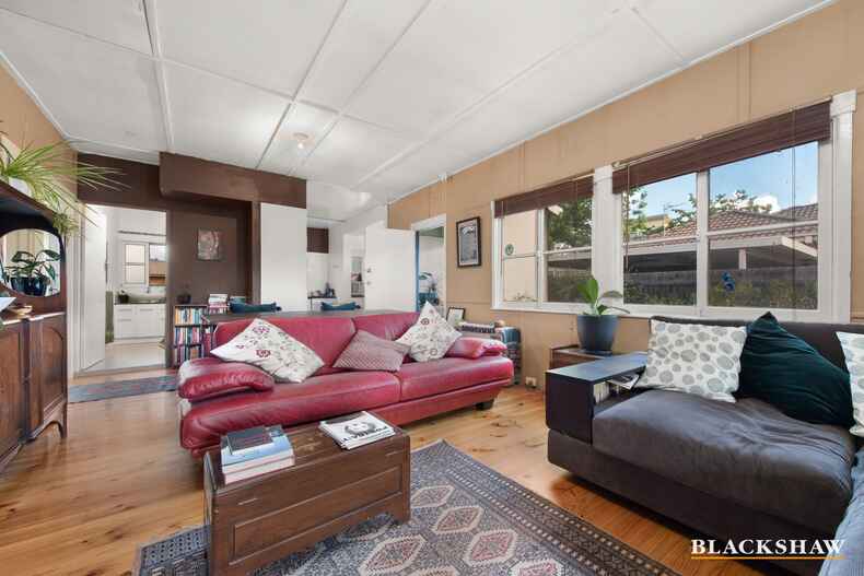 11 Tungun Street Narrabundah