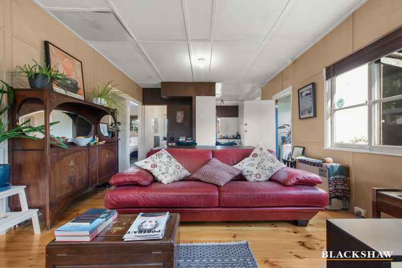 11 Tungun Street Narrabundah