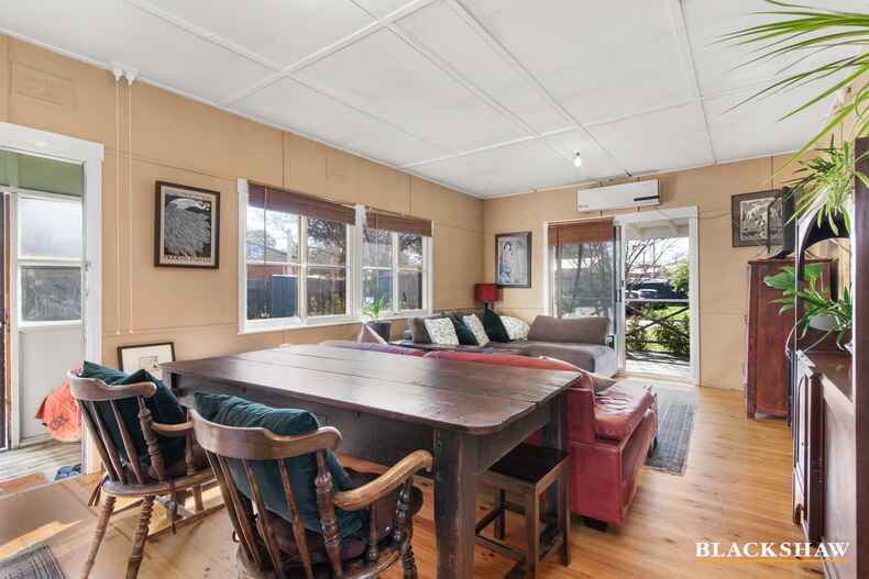 11 Tungun Street Narrabundah