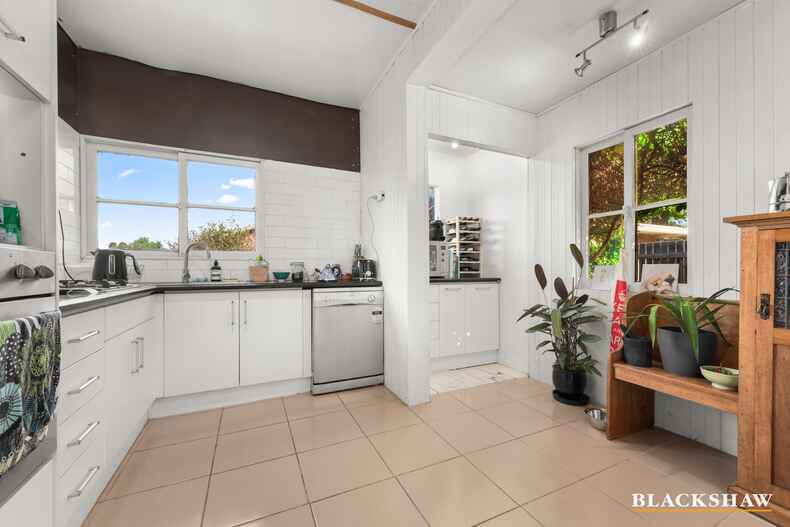 11 Tungun Street Narrabundah