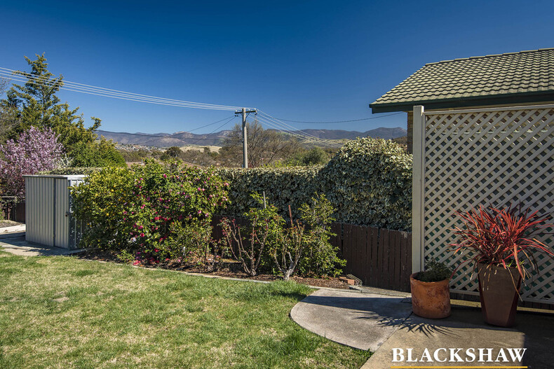 30 Johnstone Circuit Calwell