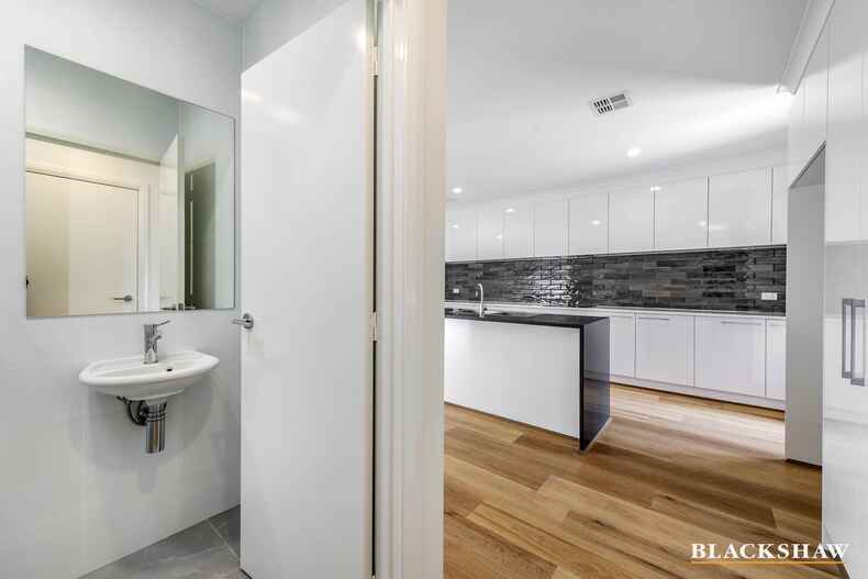 20 Dragon Street Throsby