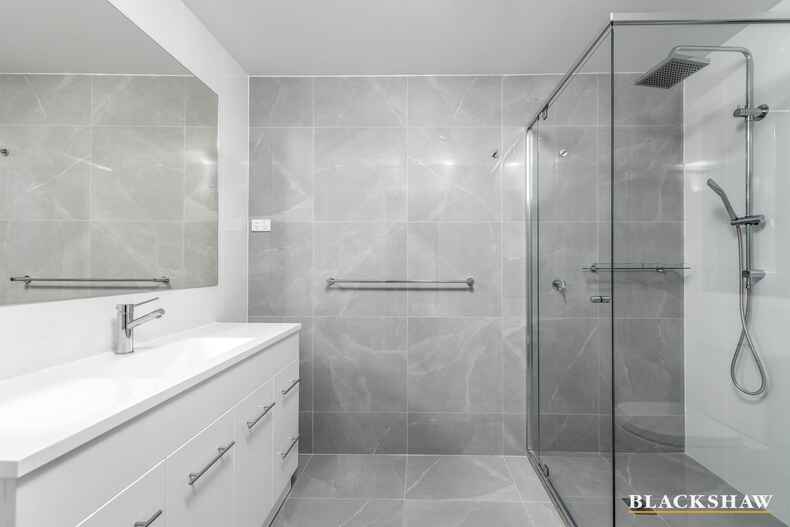 20 Dragon Street Throsby