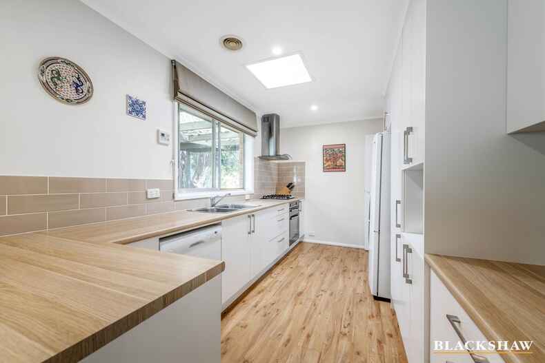 54 Namatjira Drive Stirling 54 Namatjira Drive Stirling