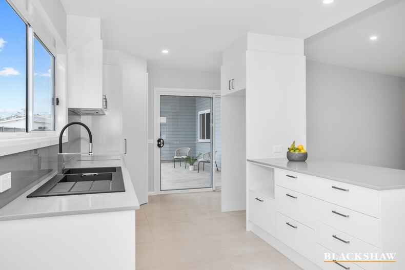 28 Gillan Grove Broulee 28 Gillan Grove Broulee