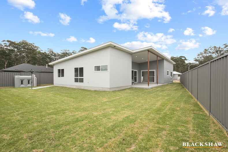 28 Gillan Grove Broulee 28 Gillan Grove Broulee