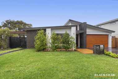 18 Hyslop Crescent Casey