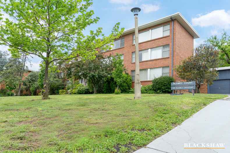 12/137 Blamey Crescent Campbell