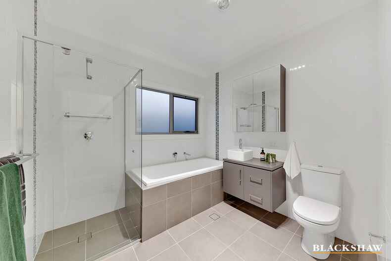 24 Bisdee Street Hughes