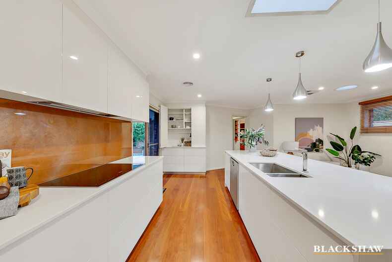 81 Chataway Crescent Fadden 81 Chataway Crescent Fadden