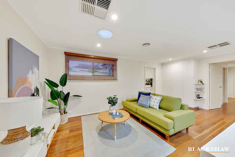 81 Chataway Crescent Fadden 81 Chataway Crescent Fadden