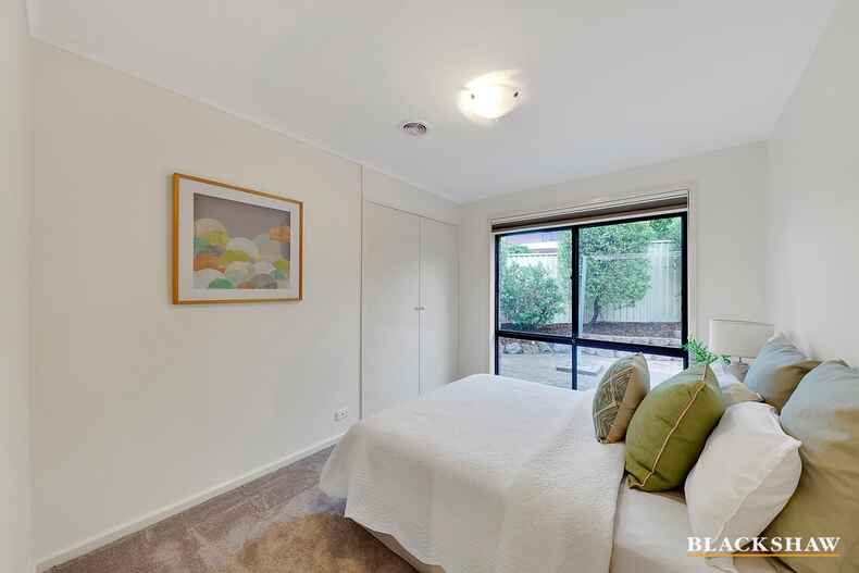 81 Chataway Crescent Fadden 81 Chataway Crescent Fadden