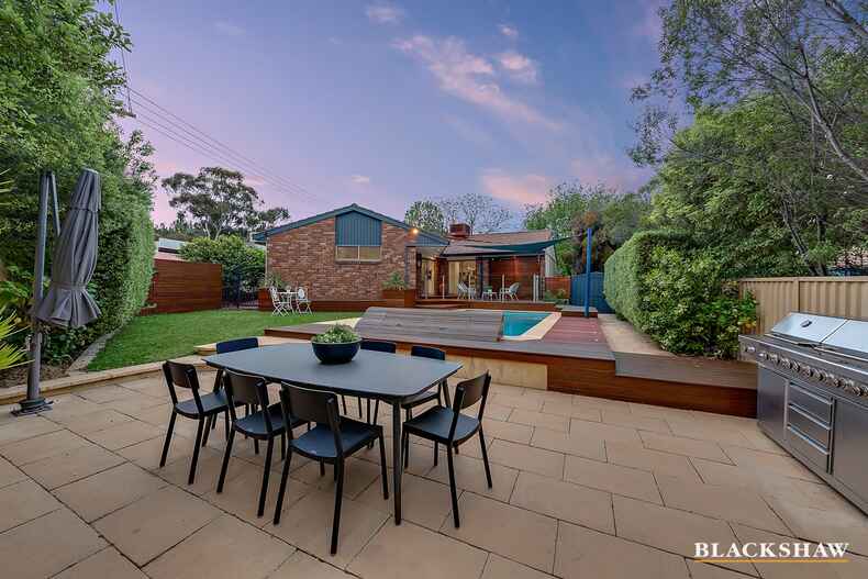 81 Chataway Crescent Fadden 81 Chataway Crescent Fadden