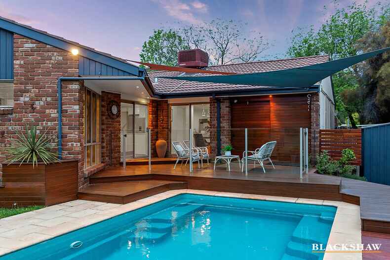 81 Chataway Crescent Fadden 81 Chataway Crescent Fadden