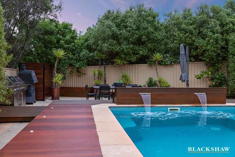 81 Chataway Crescent Fadden 81 Chataway Crescent Fadden