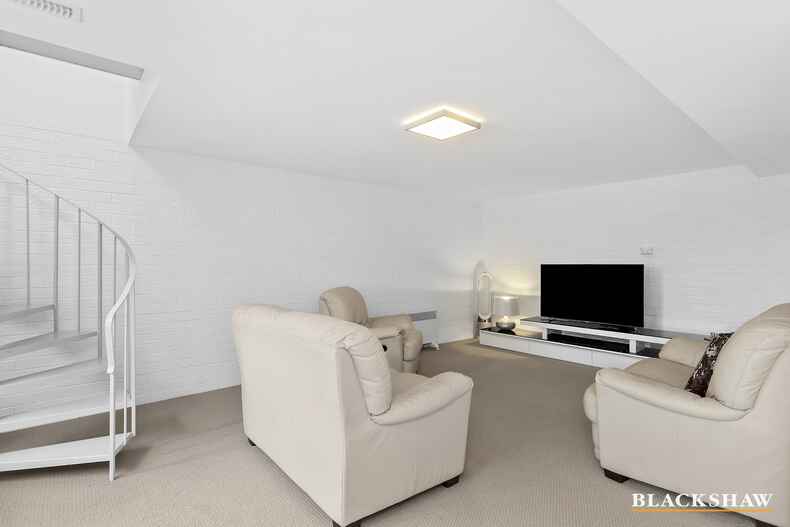 4 Horsley Crescent Melba 4 Horsley Crescent Melba