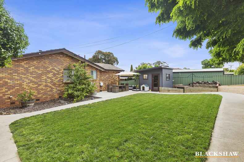 4 Horsley Crescent Melba 4 Horsley Crescent Melba