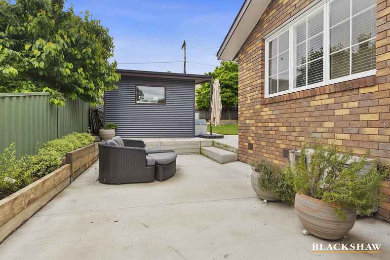 4 Horsley Crescent Melba 4 Horsley Crescent Melba