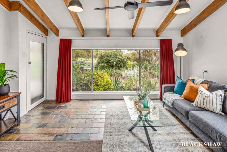 22 Antares Crescent Giralang 22 Antares Crescent Giralang