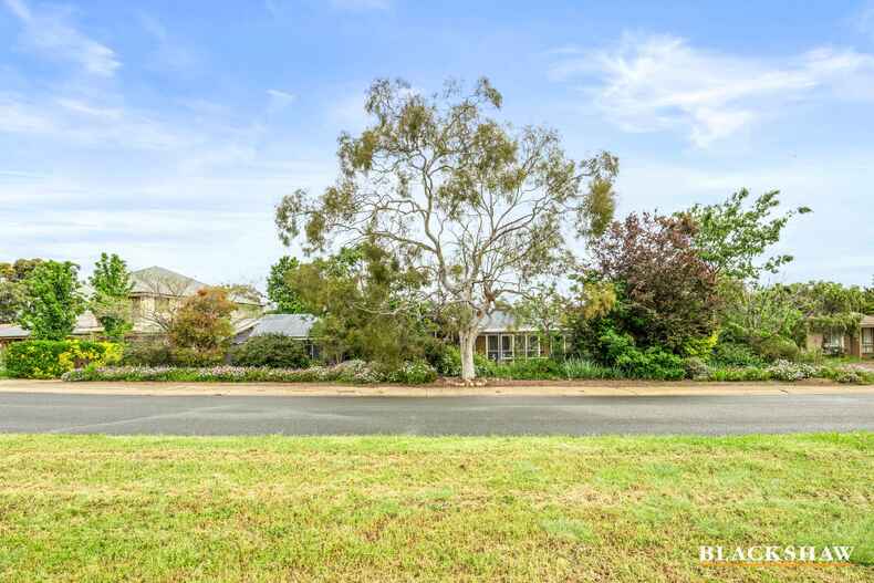 22 Antares Crescent Giralang 22 Antares Crescent Giralang