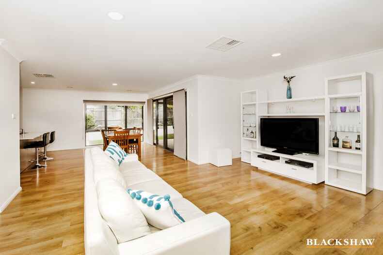 24 Durong Street Crace