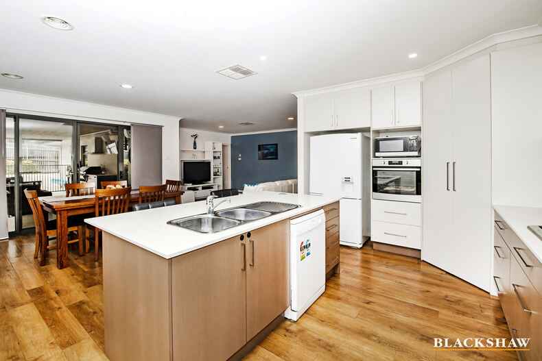 24 Durong Street Crace