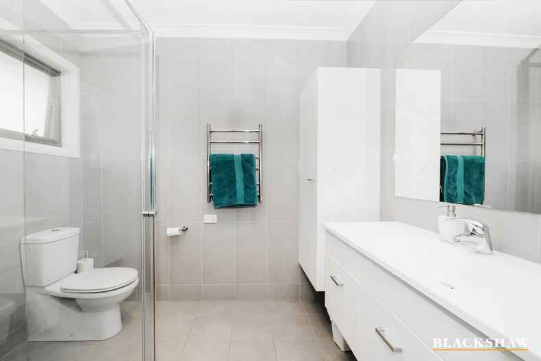 24 Durong Street Crace