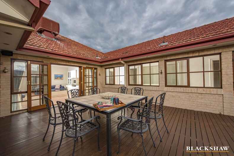 21 Winser Crescent Kambah 21 Winser Crescent Kambah