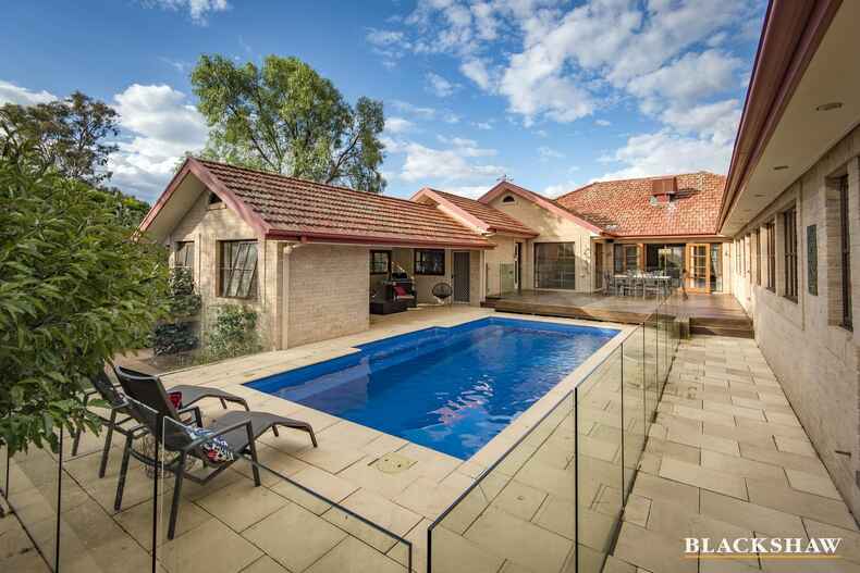 21 Winser Crescent Kambah 21 Winser Crescent Kambah