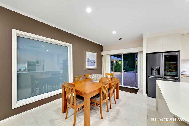26/10 Taronga Place O'Malley
