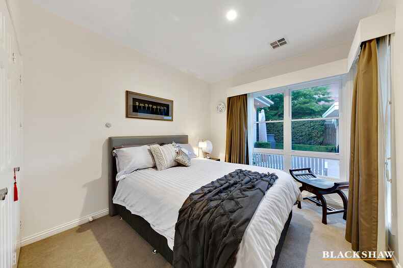 26/10 Taronga Place O'Malley
