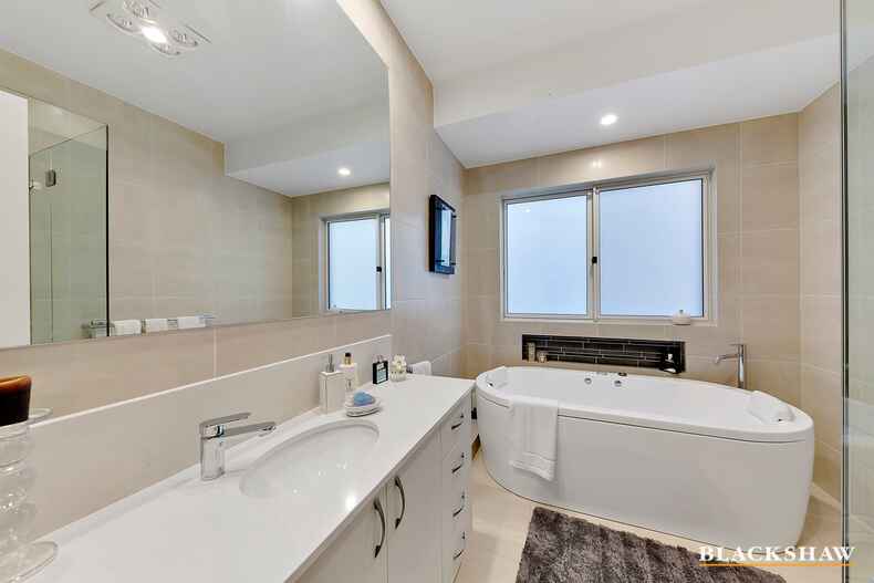 26/10 Taronga Place O'Malley