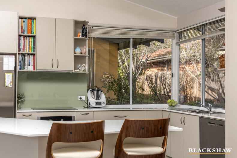 28 Shepherdson Place Isaacs 28 Shepherdson Place Isaacs